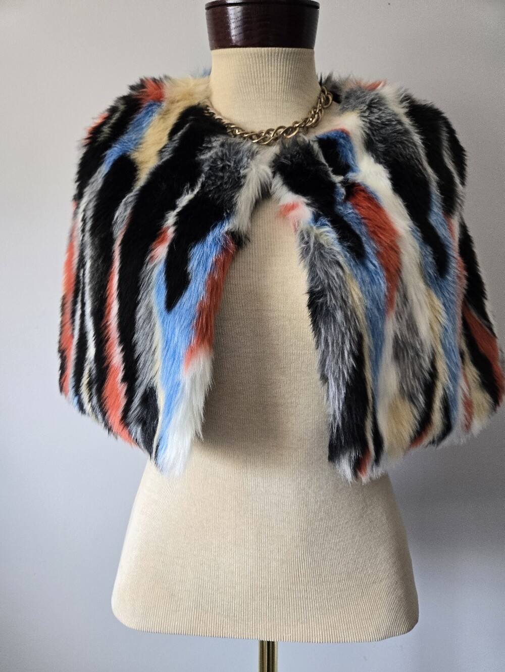 DENA NEW YORK Faux Fur Multi Colour Shrug/ Bolero. O/S